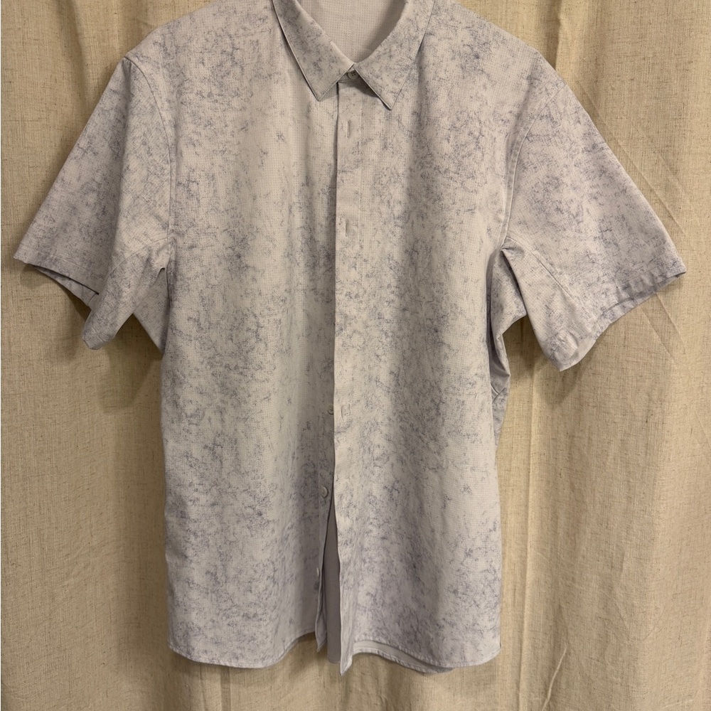 lululemon athletica Light Gray Patterned Button Down Shirt